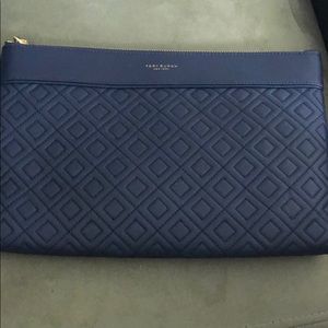 Tory Burch Navy Quilted Clutch vgc